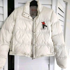 Authentic Prada puffer jacket, Excellent Condition size 40